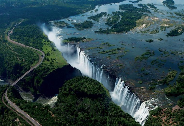 Zimbabwe: 11 Must-Visit Destinations for Nature Enthusiasts